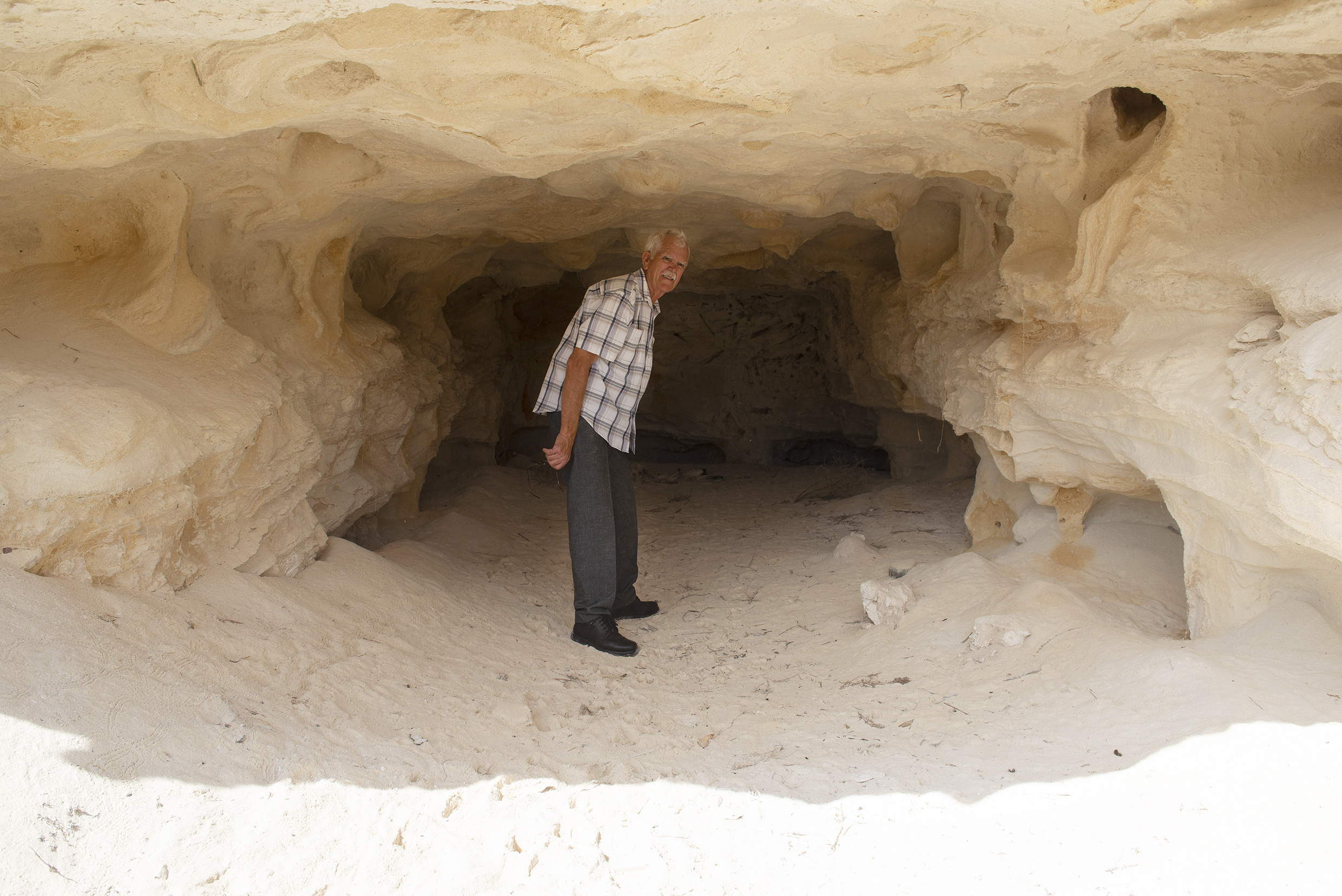 Airbnb - Jack Swart (Mandela's warder)